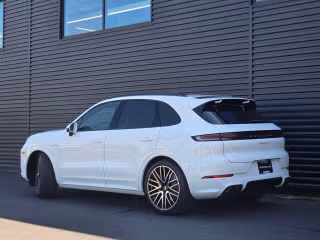 2025 Porsche Cayenne S E-Hybrid - Photo 25