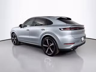 2025 Porsche Cayenne Coupe Base - Photo 17