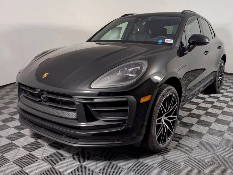 2026 Porsche Macan