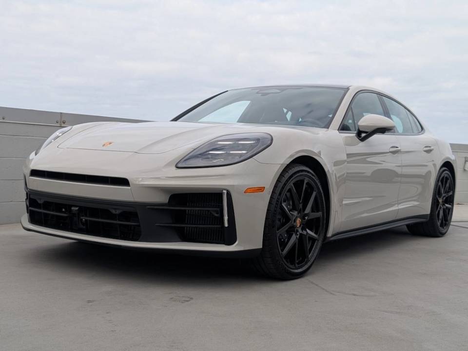 2026 Porsche Panamera