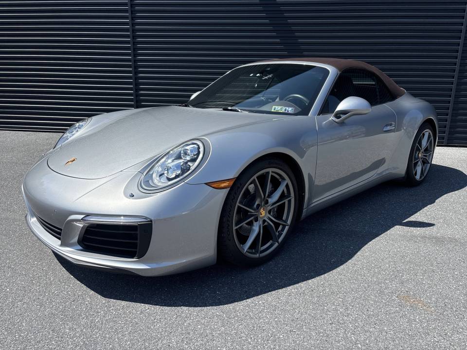 2017 Porsche 911 Carrera