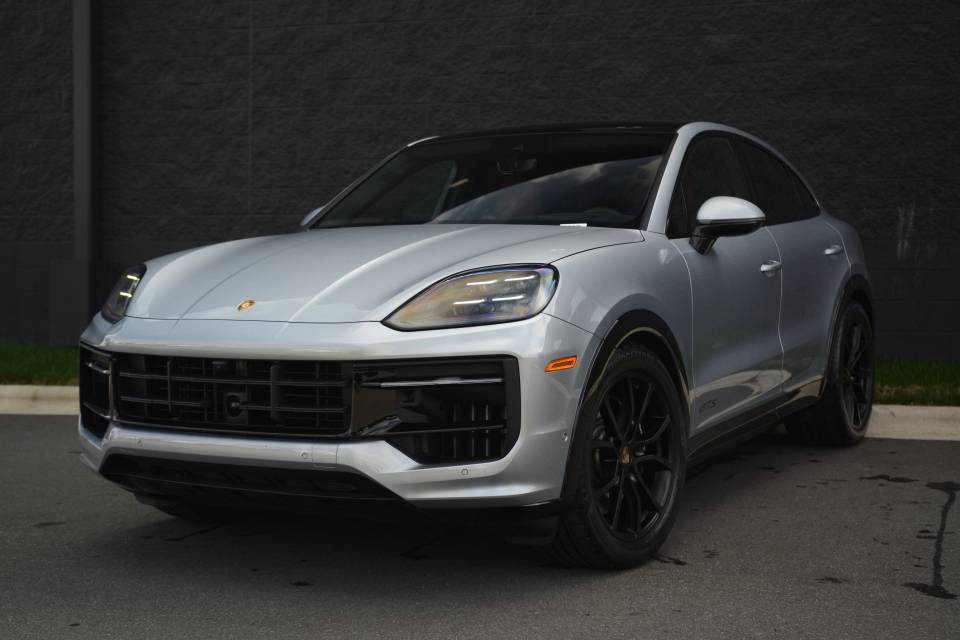 2025 Porsche Cayenne Coup GTS