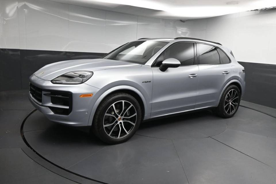 2025 Porsche Cayenne E-Hybrid