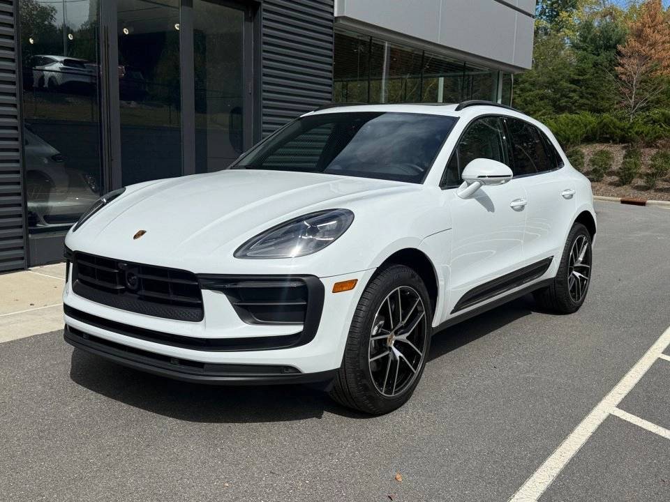 2026 Porsche Macan