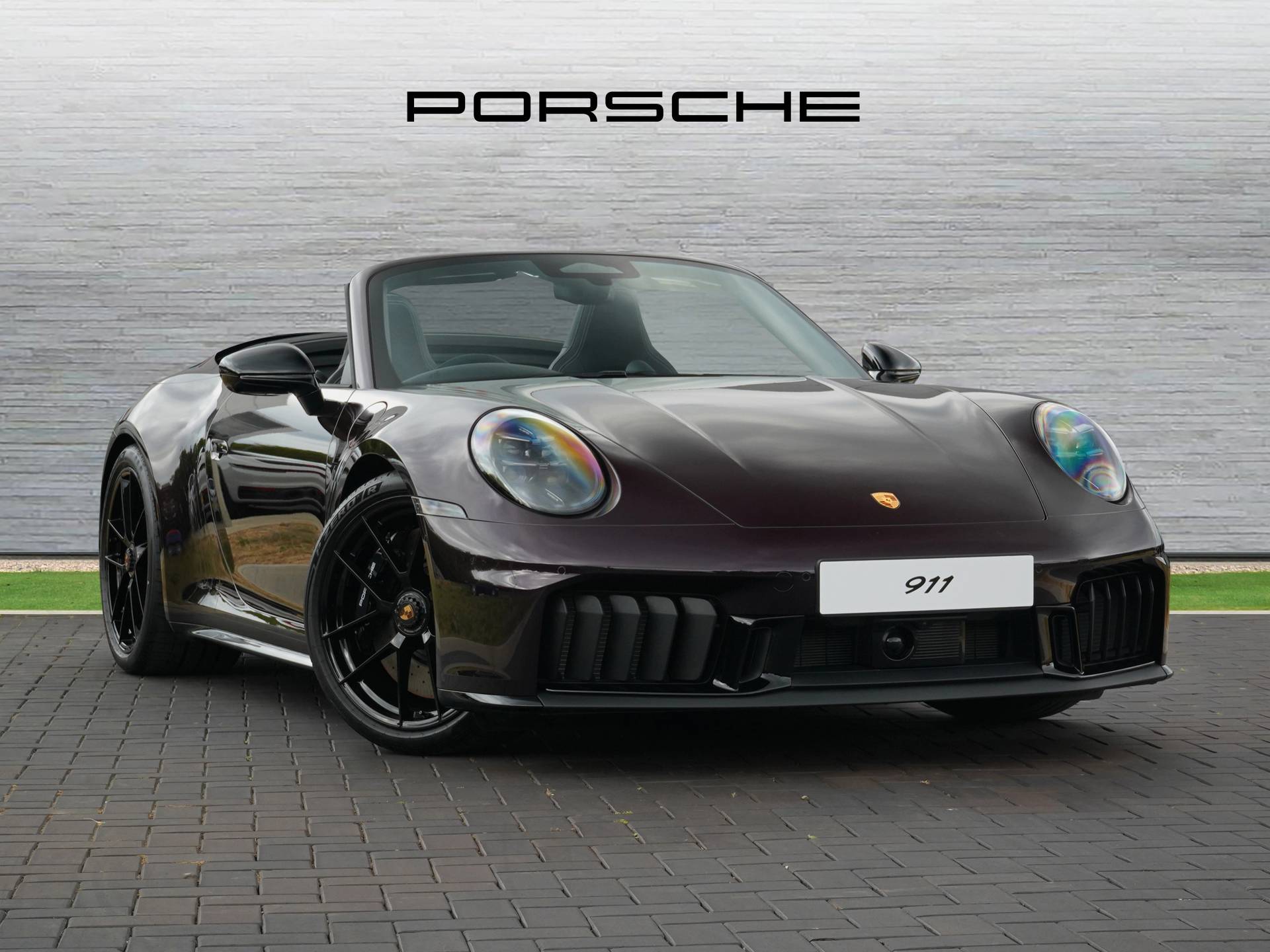 911 Carrera 4 GTS Cabriolet, photo 1 of 43