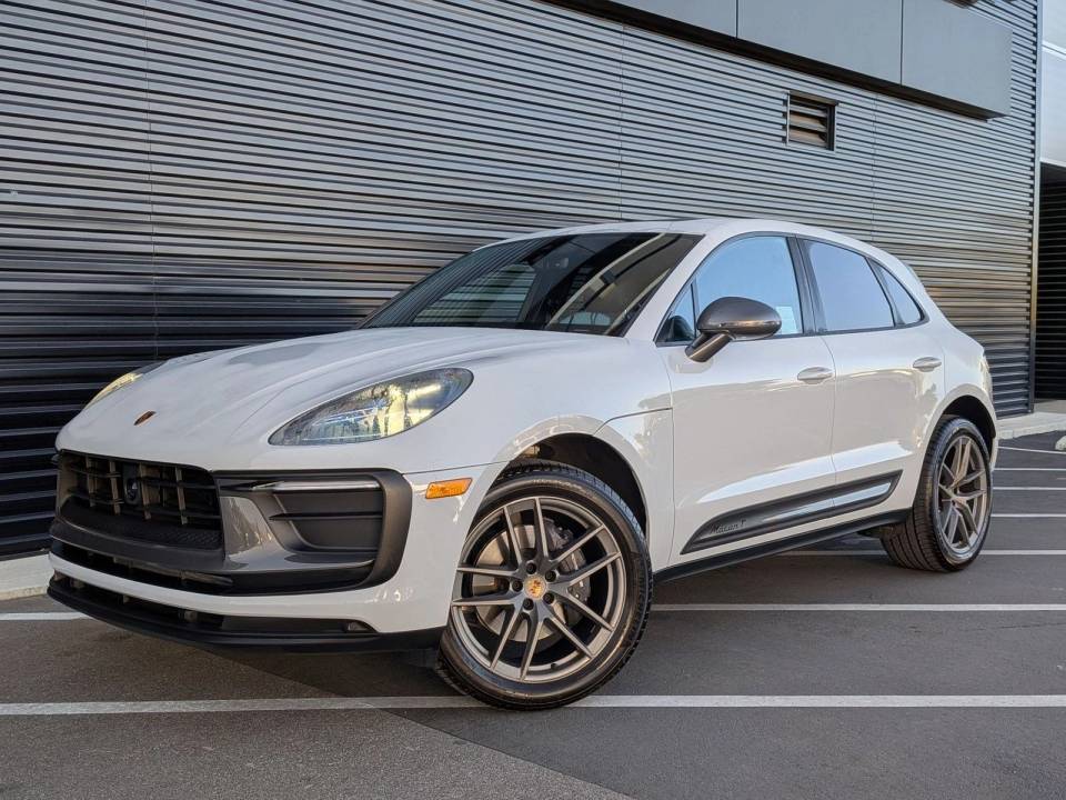 2026 Porsche Macan T