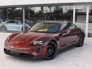 2022 Porsche Taycan GTS's photo