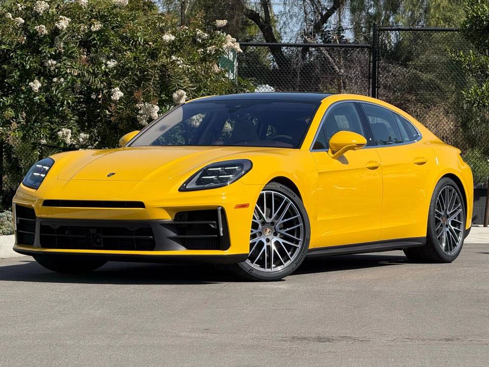 2026 Porsche Panamera