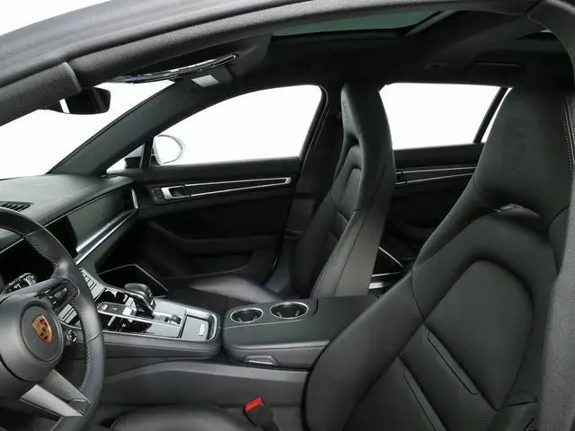 2023 Porsche Panamera 4 E-Hybrid - Photo 40