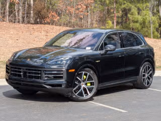 2025 Porsche Cayenne E-Hybrid's photo