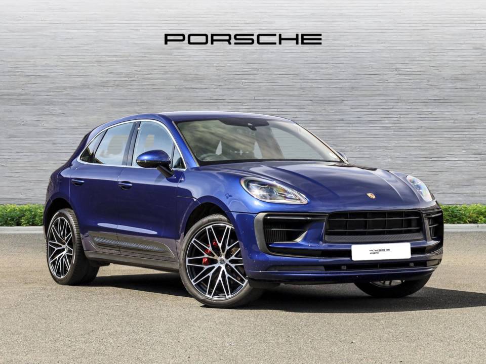 2022 PORSCHE MACAN