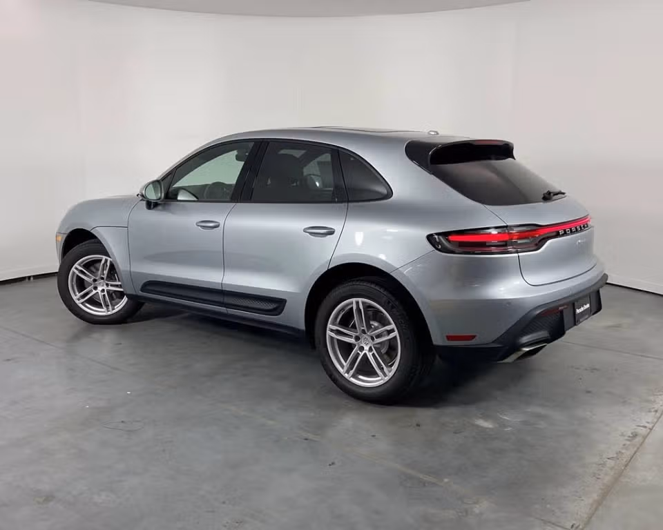 2025 Porsche Macan Base - Photo 19