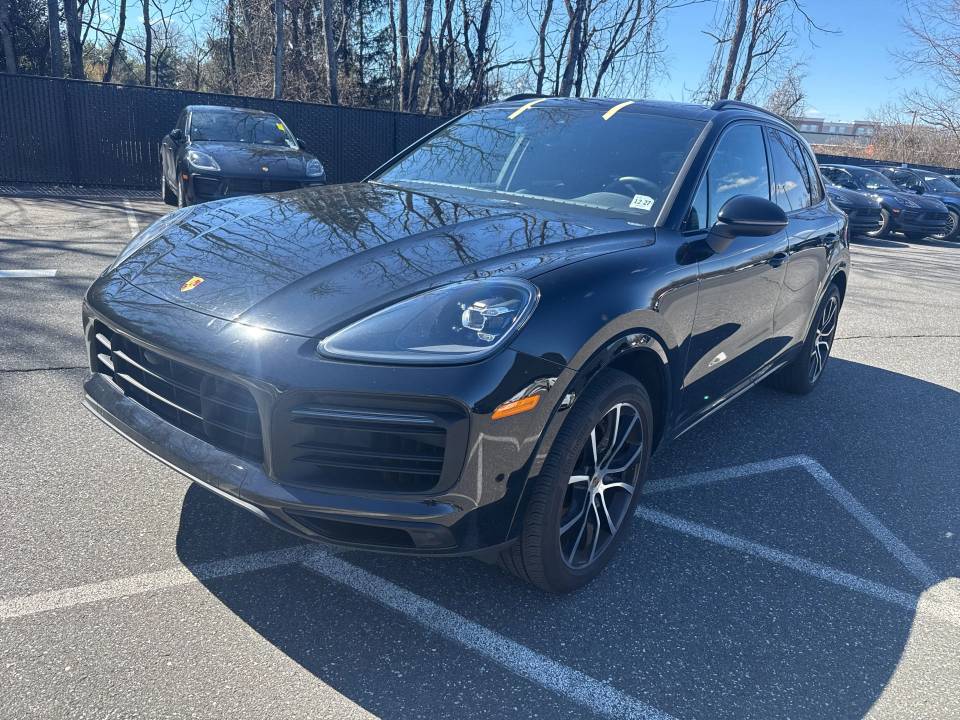 2023 Porsche Cayenne Base
