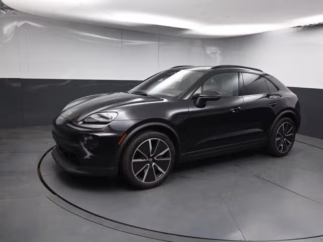 2025 Porsche Macan S - Photo 26