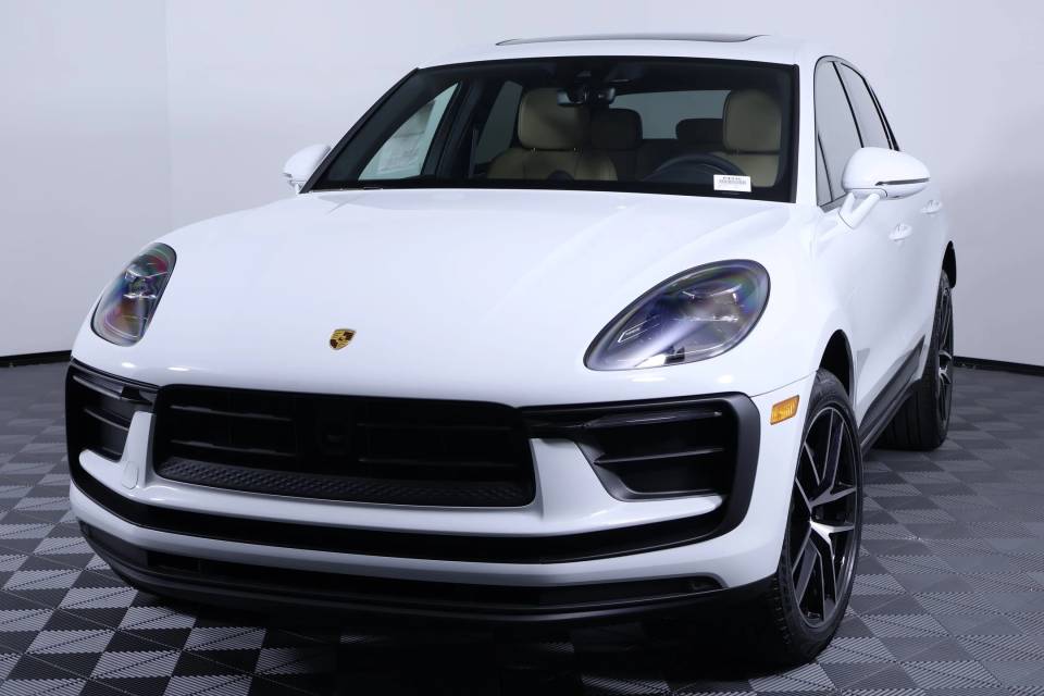 2026 Porsche Macan