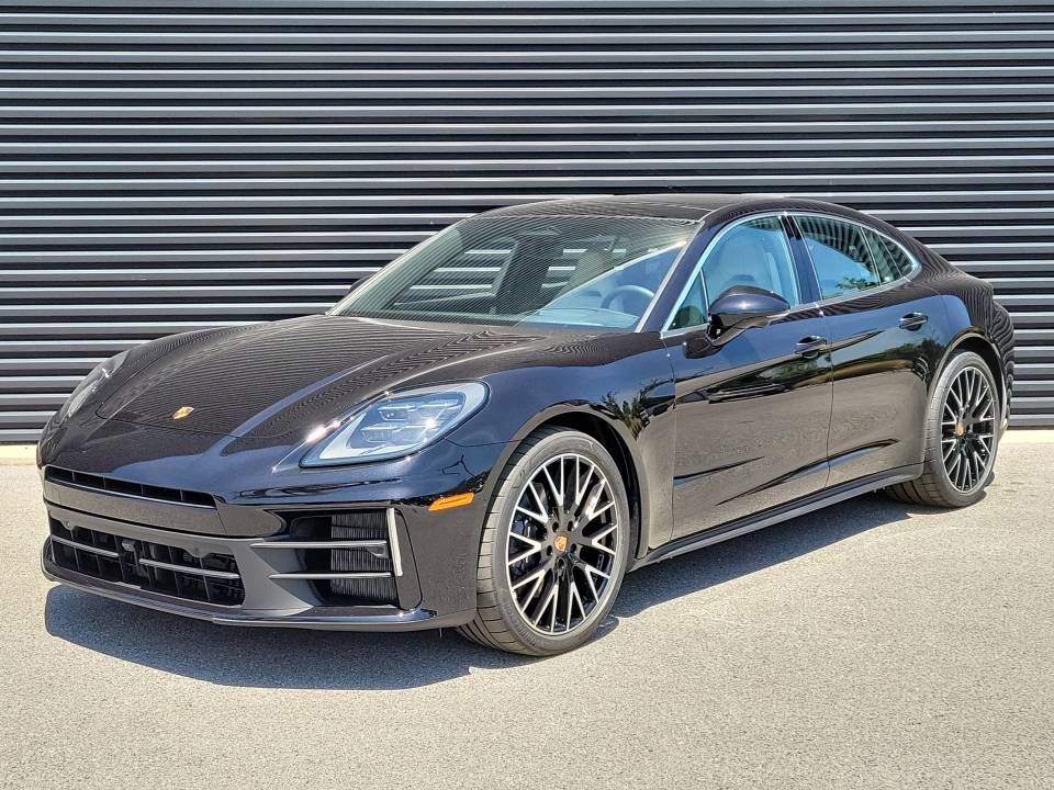 2026 Porsche Panamera