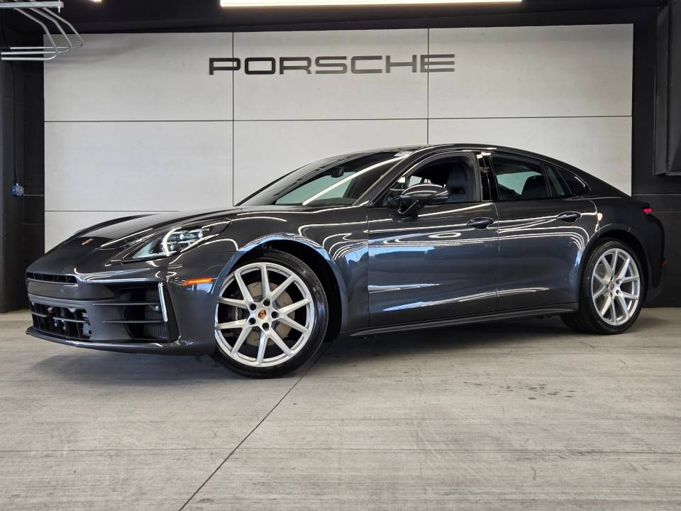 2026 Porsche Panamera