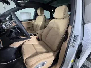 2026 Porsche Macan T - Photo 37