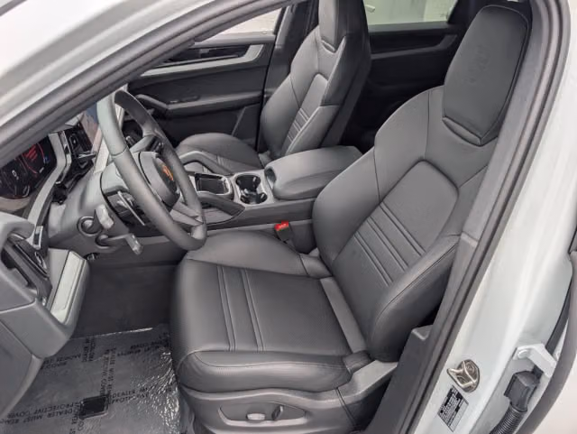 2026 Porsche Cayenne Coupe S - Photo 34