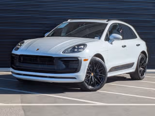 2022 Porsche Macan