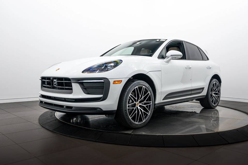 2026 Porsche Macan