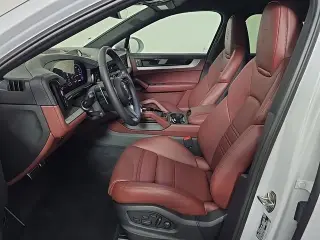 2025 Porsche Cayenne Coup S E-Hybrid - Photo 37