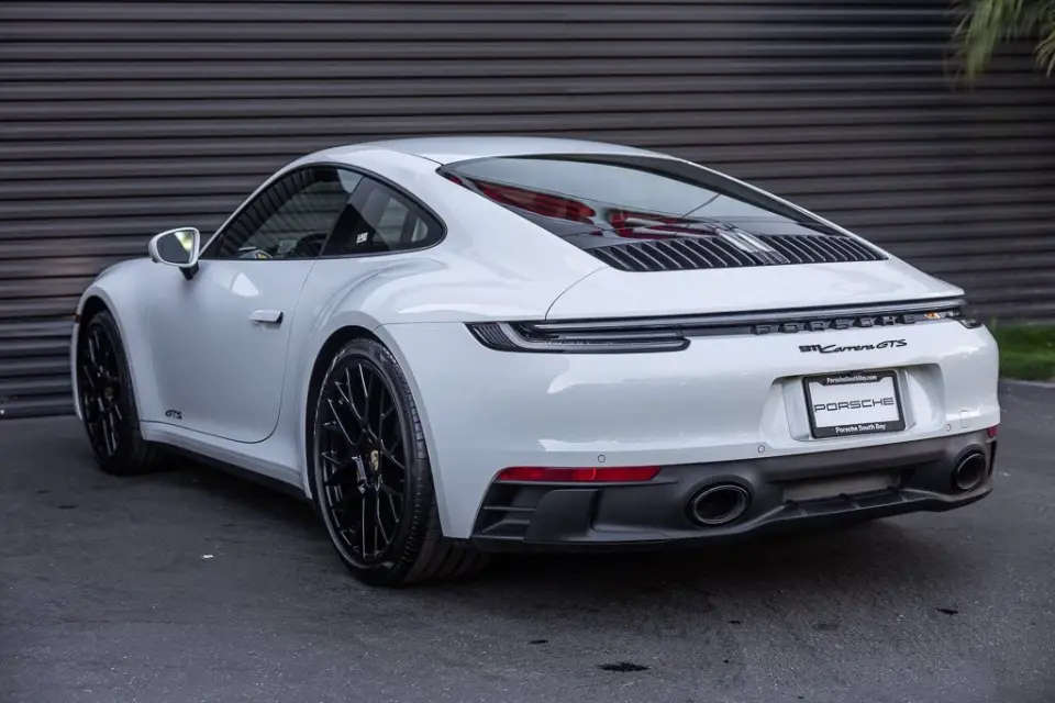 2024 Porsche 911 GTS - Photo 23