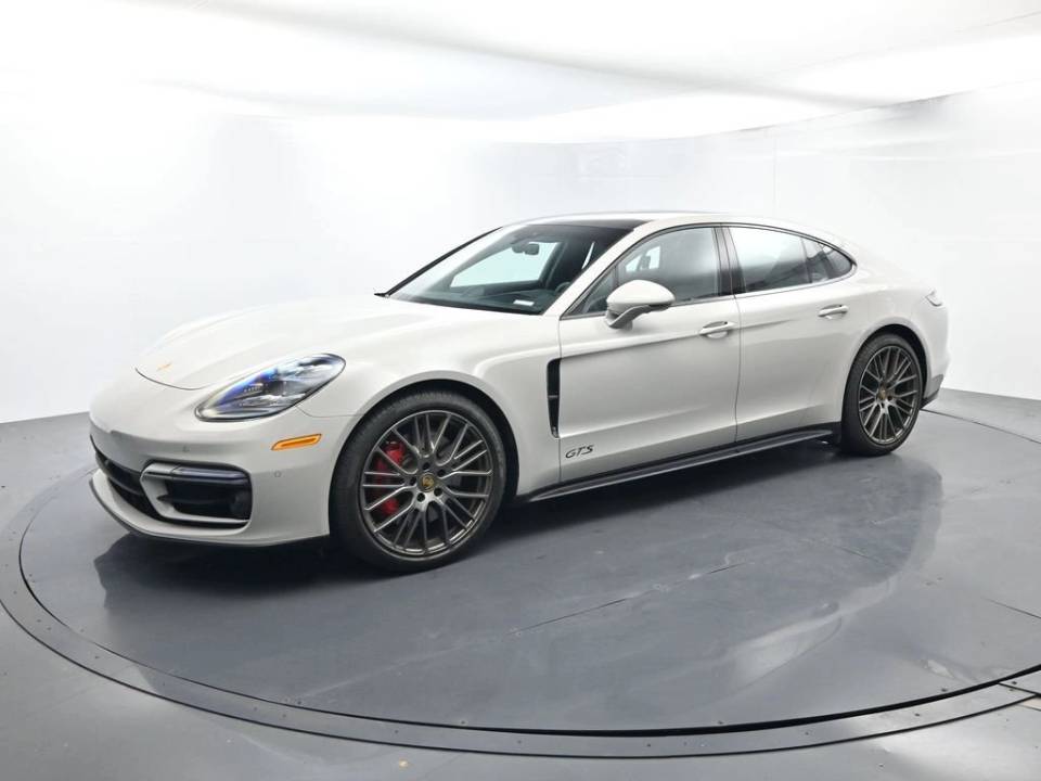 2023 Porsche Panamera GTS