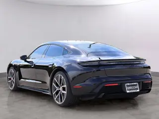 2025 Porsche Taycan GTS - Photo 21