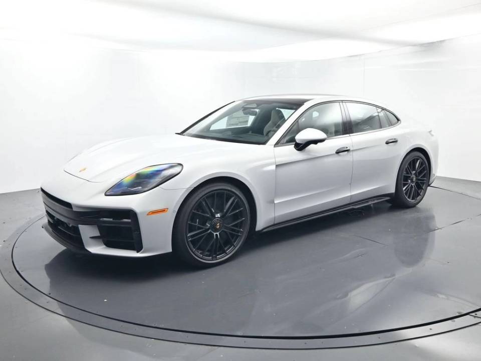 2026 Porsche Panamera