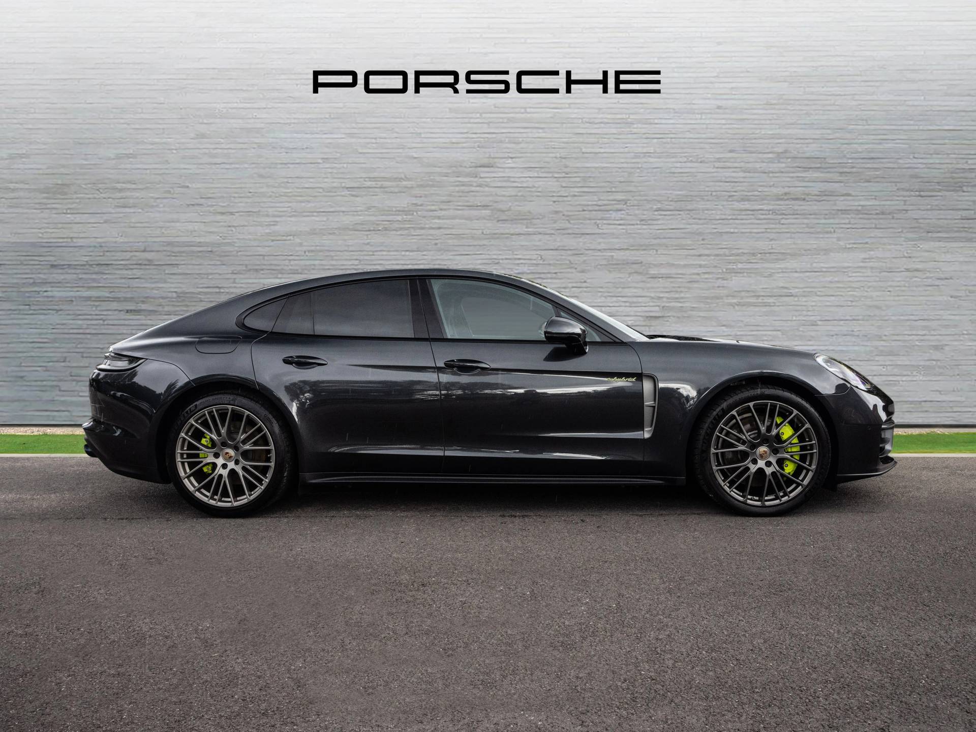 Panamera 4 E-Hybrid, photo 2 of 51