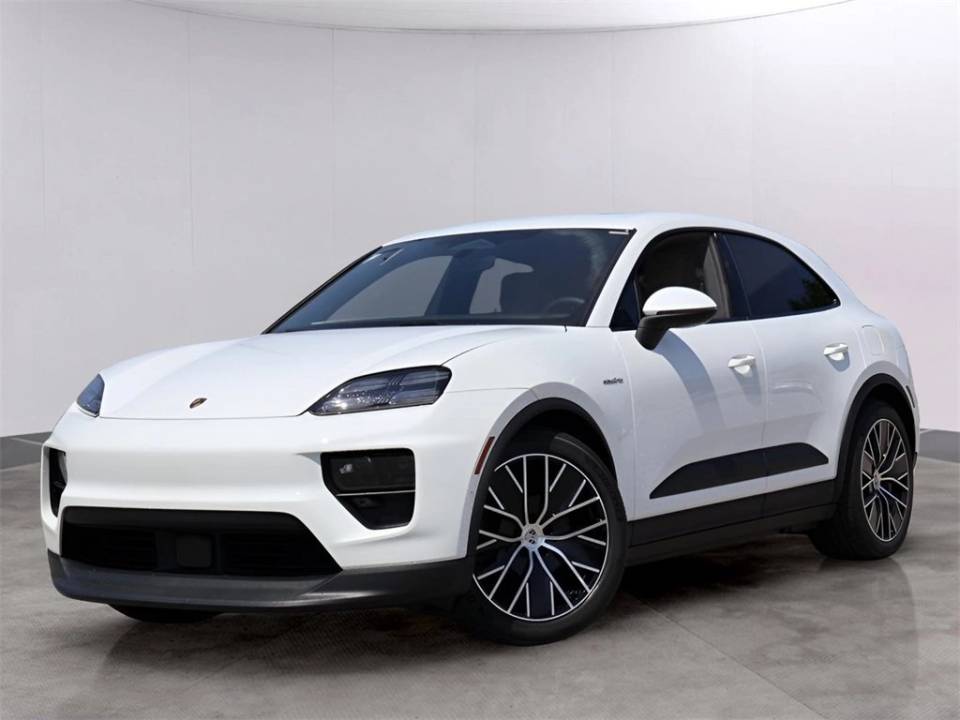 2025 Porsche Macan Base