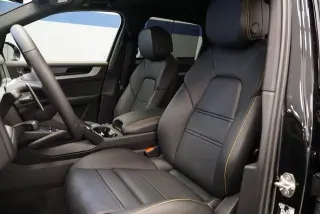 2026 Porsche Cayenne S - Photo 37