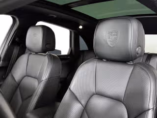 2026 Porsche Macan S - Photo 33