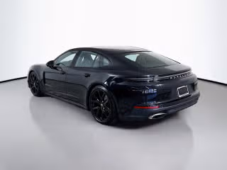 2025 Porsche Panamera Base - Photo 17