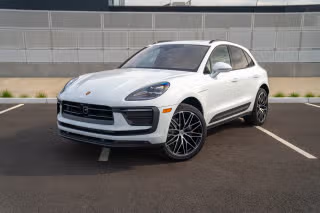 2026 Porsche Macan's photo