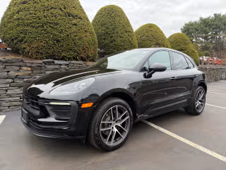 2026 Porsche Macan's photo
