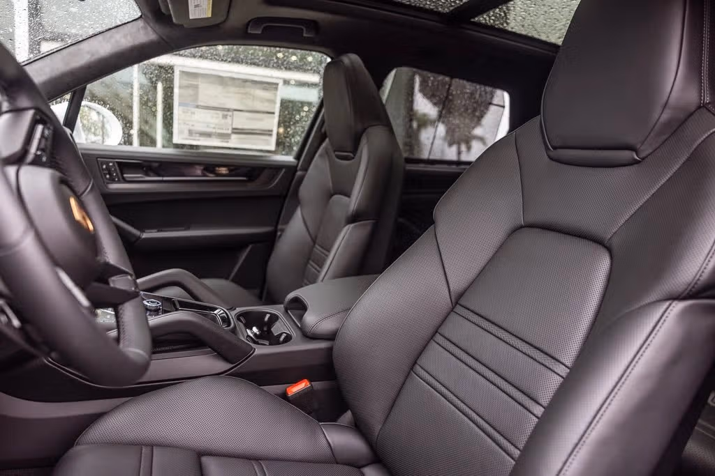 2026 Porsche Cayenne GTS - Photo 36