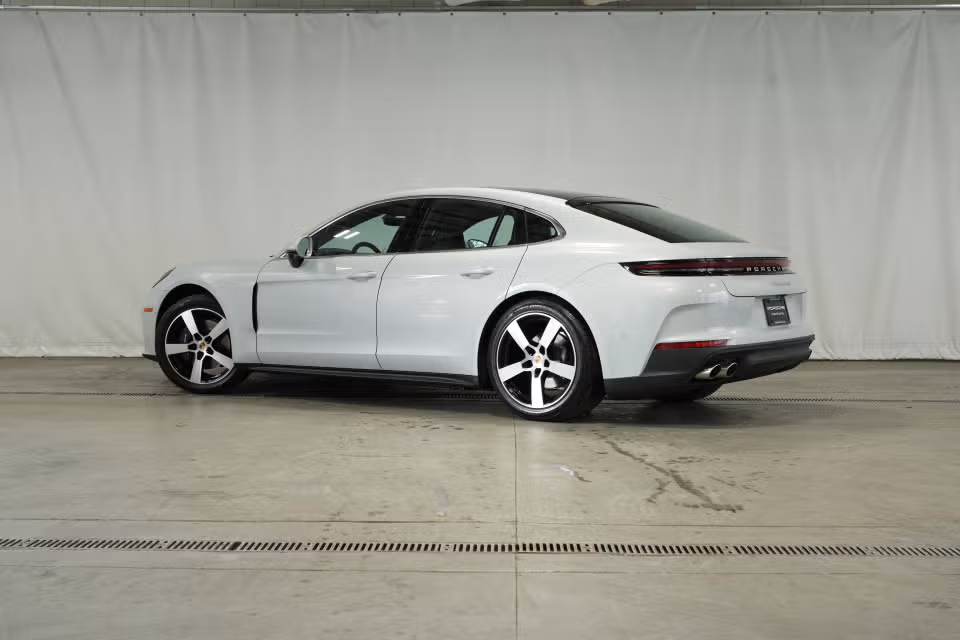 2025 Porsche Panamera Base - Photo 19