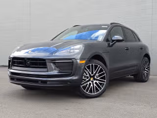 2026 Porsche Macan -'s photo