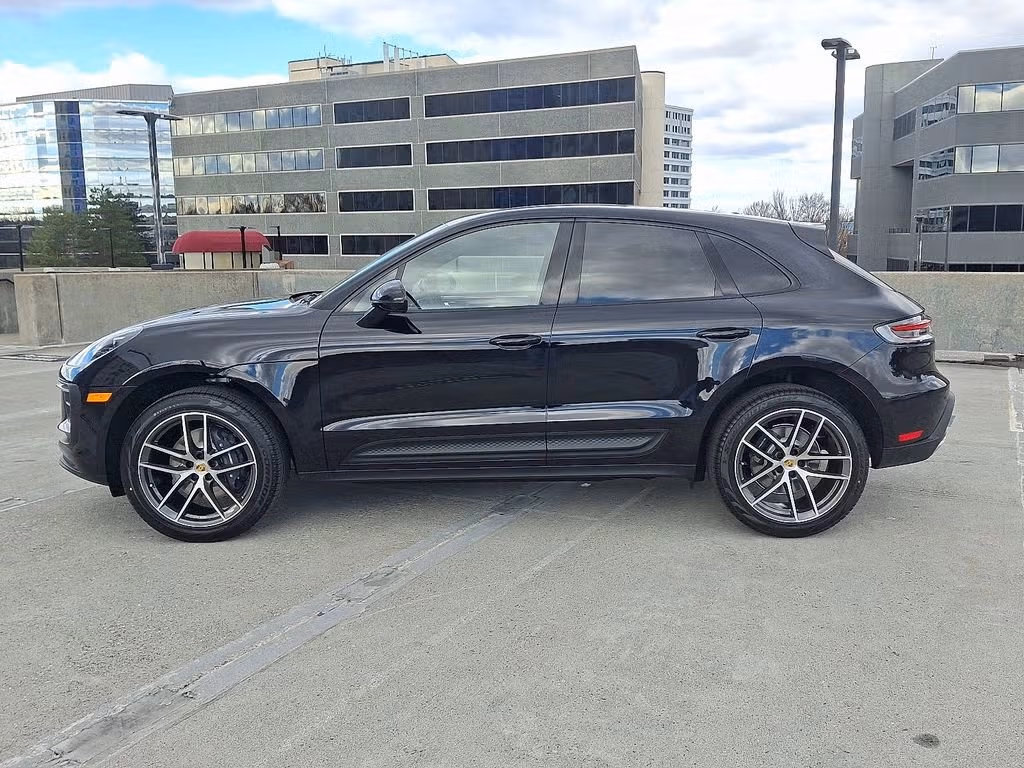 2026 Porsche Macan Base - Photo 12
