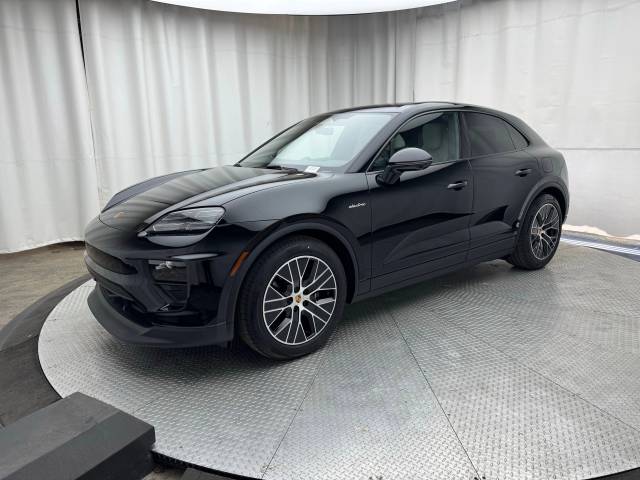 2026 Porsche Macan 4 Electric
