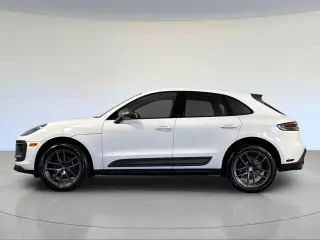2026 Porsche Macan T - Photo 13