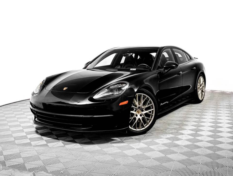 Porsche Panamera Édition 10 Ans - 10 ans déjà