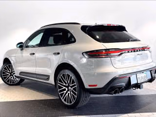 2026 Porsche Macan Base - Photo 17