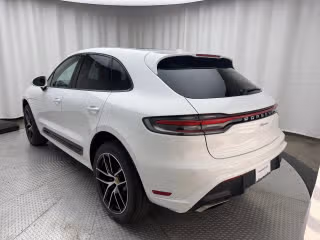 2026 Porsche Macan Base - Photo 17
