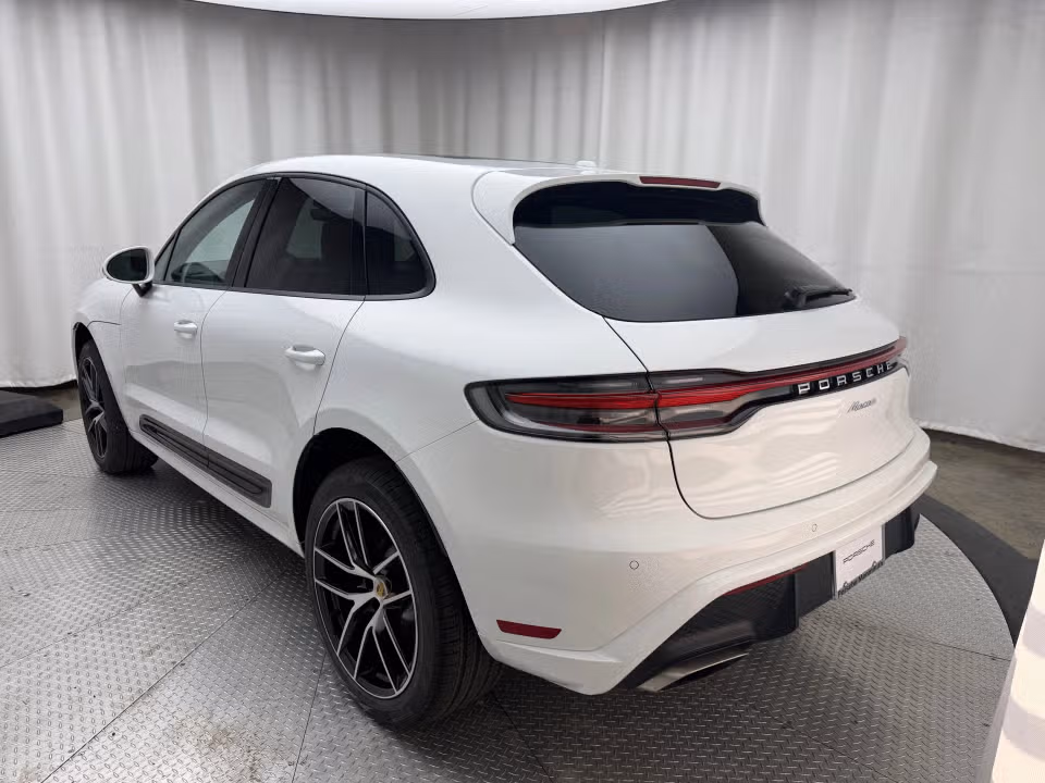 2026 Porsche Macan Base - Photo 19
