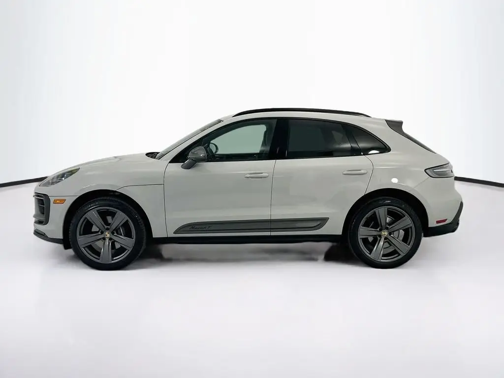 2025 Porsche Macan Base - Photo 16