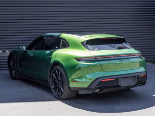 2023 Porsche Taycan 17