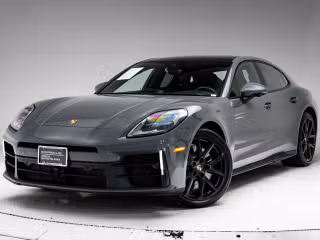 2025 Porsche Panamera 4 E-Hybrid's photo